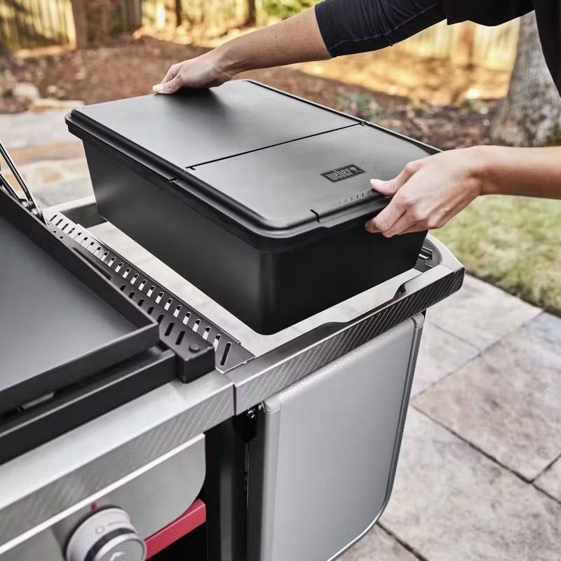 Weber Works Förvaringskorg – Skyddar grillredskap utomhus