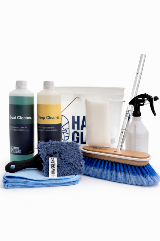 Boat Wash Kit Deluxe med rengöringsmedel och redskap för tvätt av båtens utsida och insida