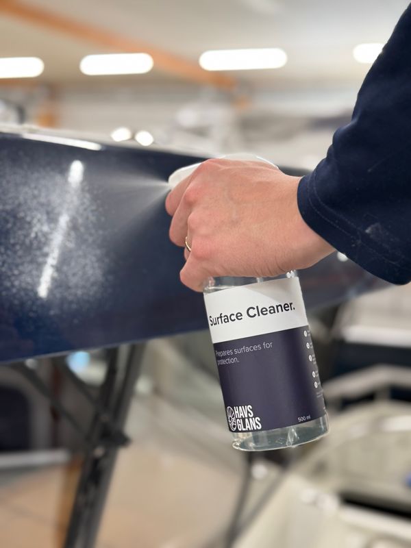 Surface Cleaner används vid rengöring av gelcoat