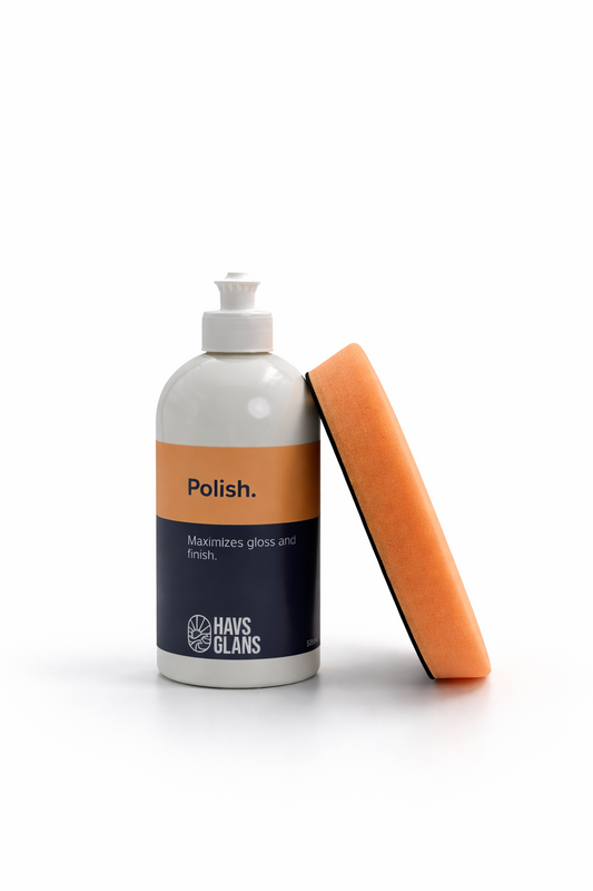 Polish 500 ml och Polish Pad i Dark Gelcoat Finish Kit