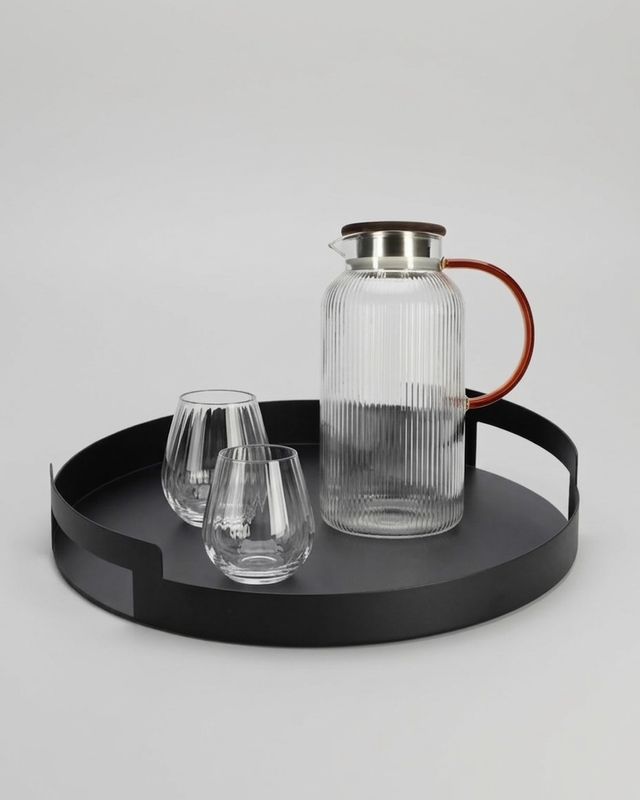 Serveringsbricka i metall