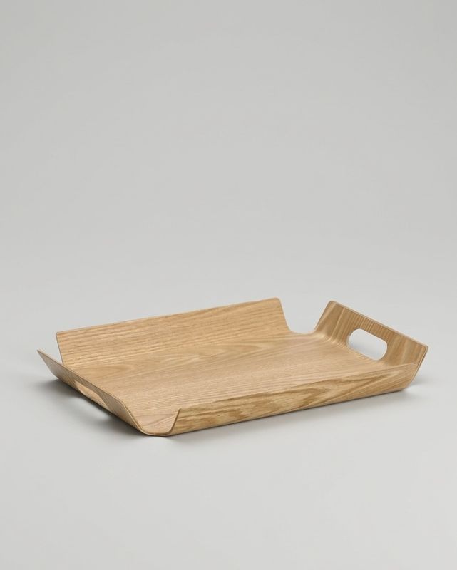 Serveringsbricka i ekträ