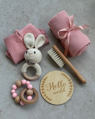 Presentset baby nyfödd