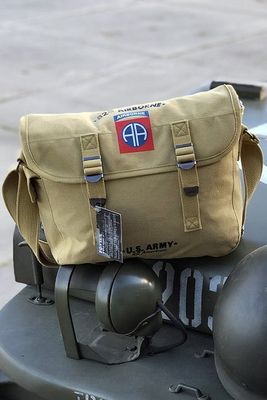 Canvas messenger bag - 82nd Airborne