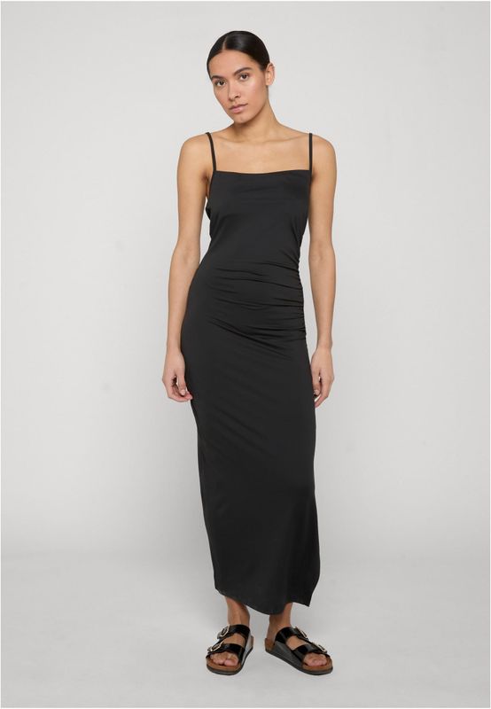 Klänning för dam med riktad skärning – svart