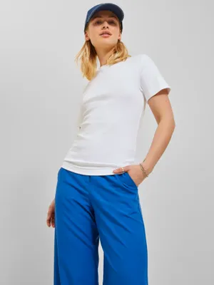 Tight fit rundhalsad T-shirt dam