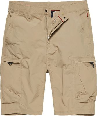 Outdoor shorts in lightweight fabric