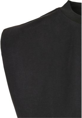 Top with wide shoulders
