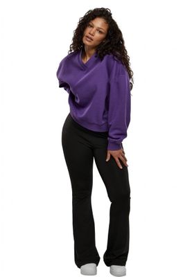 Short-sleeved V-neck sweater for ladies.