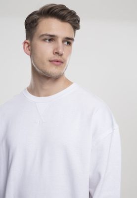Oversized sweatshirt open edge