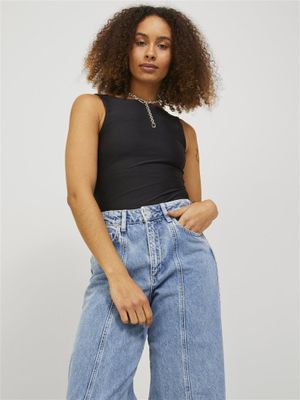 Black slim fit tank top for women