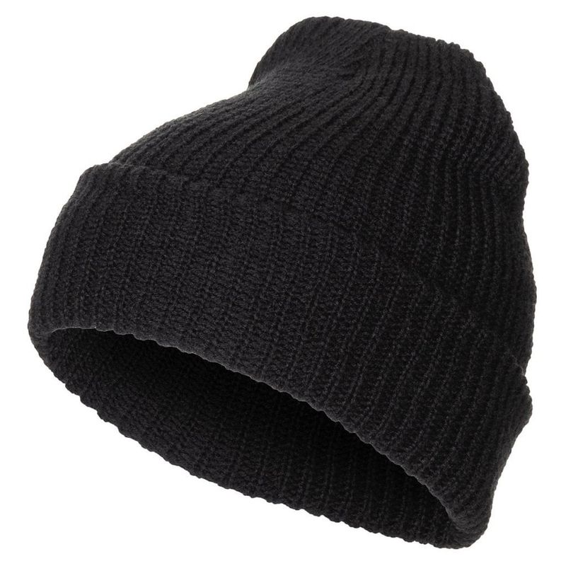 Knitted hat with coarse knitting