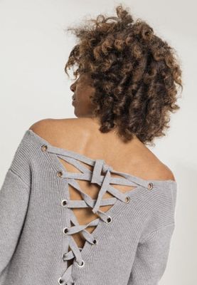 V-neck sweater with lace in the back lady