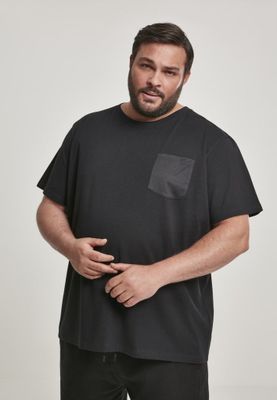 T-shirt with polyester pocket