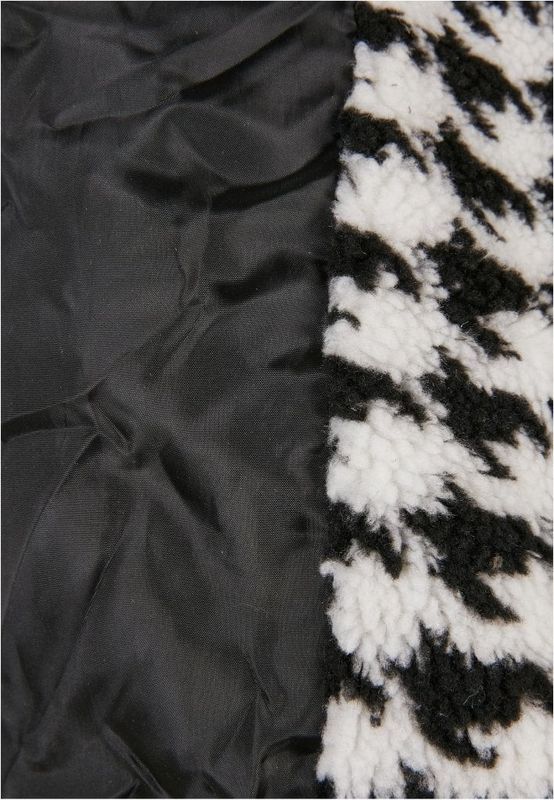 shortoversizedaopsherpajacket-18.jpg