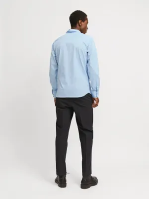 Kostymskjorta slim fit med stretch