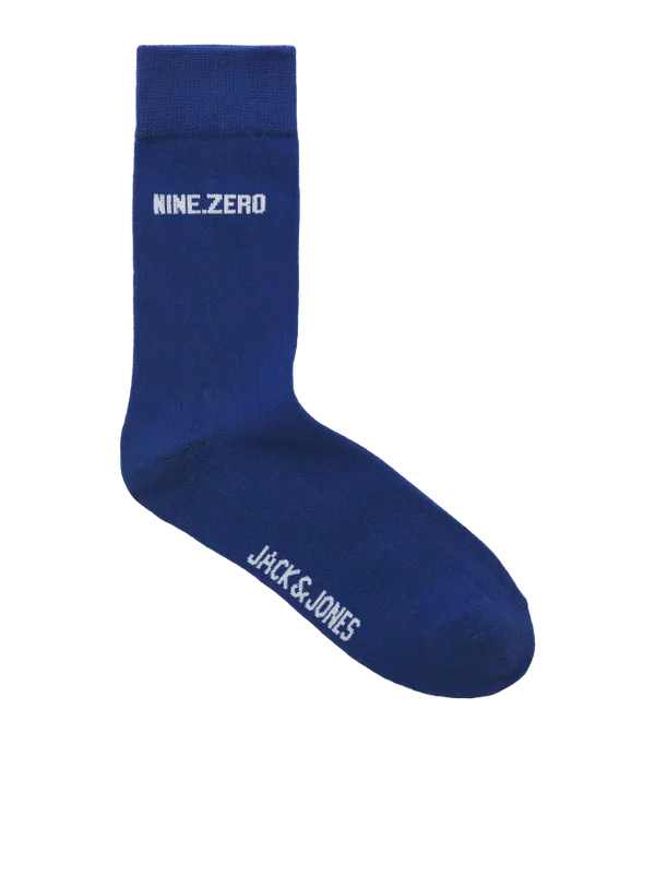 PwVvWV0V5BIAz_005