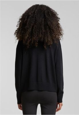 Classic comfortable knitted sweater for women