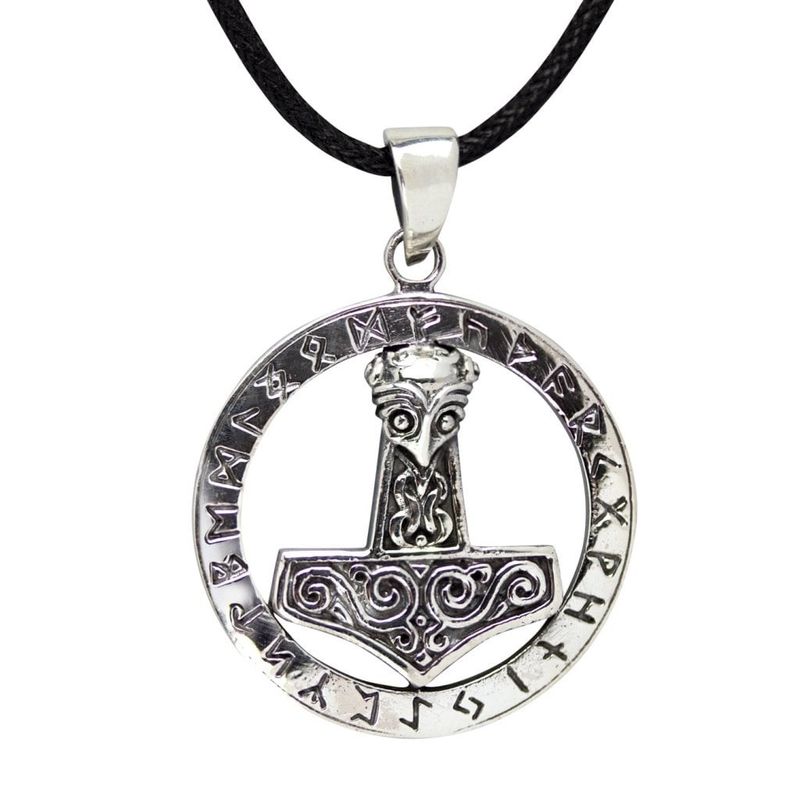 Torshammare With Runes Necklace