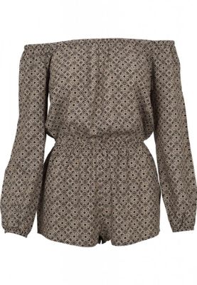 Long-sleeved jumpsuit with short pants