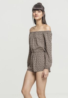 Long-sleeved jumpsuit with short pants