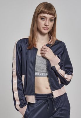 Jacket with push buttons on the arms of the lady
