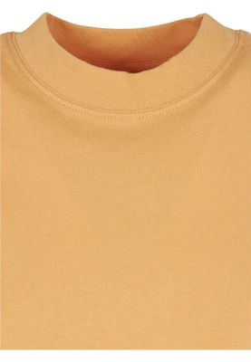 Oversize t-shirt with high neck lady