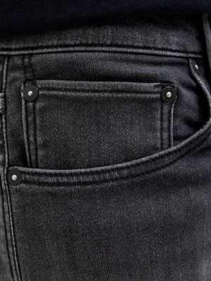 Svarta stentvättade jeansshorts i regular fit