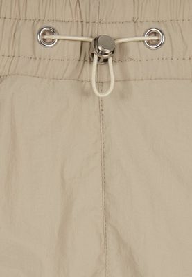 Damshorts i skrynkligt nylon