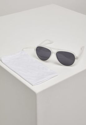 Sunglasses with camouflage bows