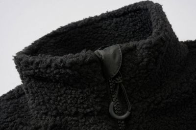Vest in teddy fleece - black