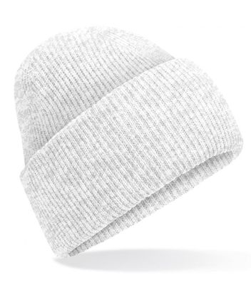 Klassisk strikbeanie med dyb skygge