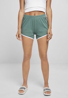 Retro hotpants lady