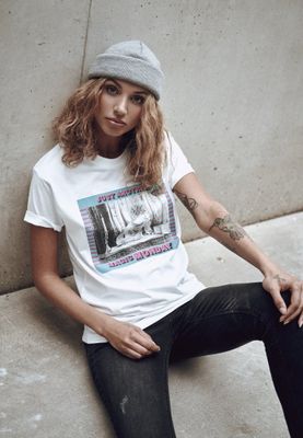 Ladies Magic Monday Tee
