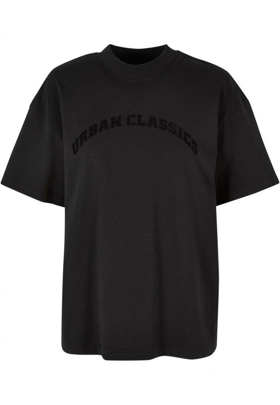 Women: Oversized t-shirt with velvet application.