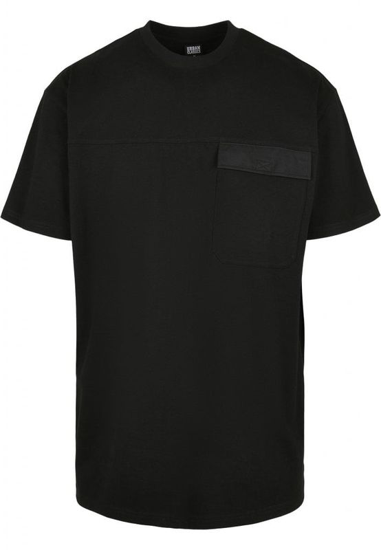 T-shirt with pocket and in oversize model men