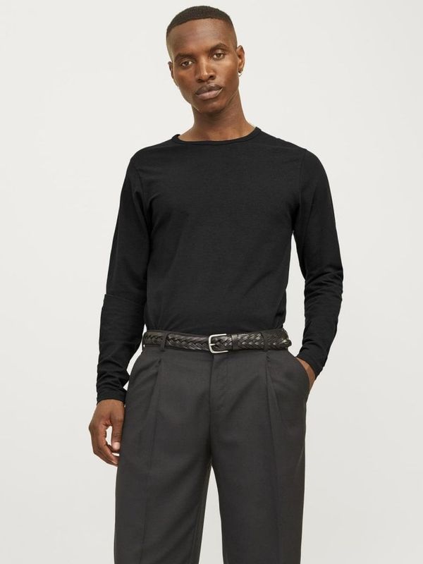 Black long sleeve Tee