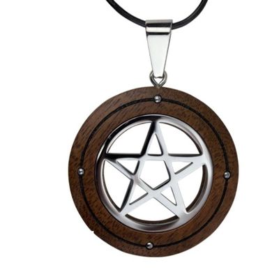 Pentagram halskæde med træsmykker