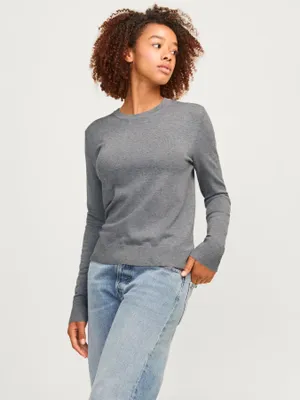 Rundhalsad stickad tröja dam slim fit