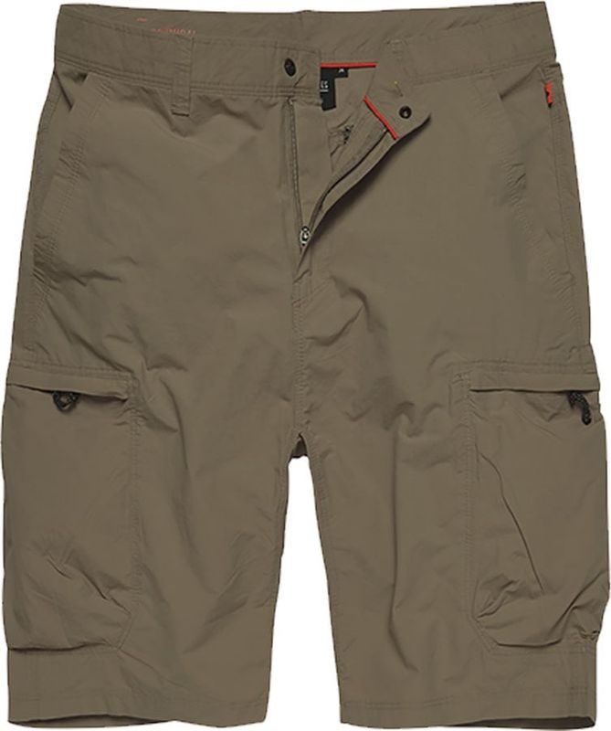 Outdoor shorts in lightweight fabric