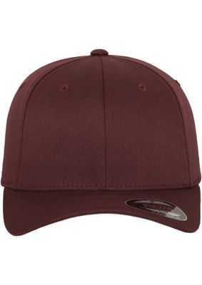 Maroon flexfit cap 5 panel