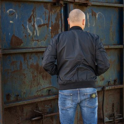 MA-1 unlined bomber jacket