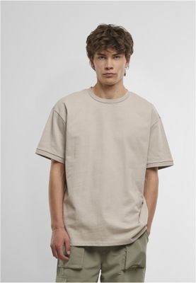 Ribbstickad T-shirt med avslappnad passform