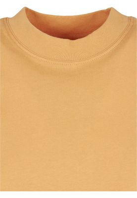 Oversize t-shirt with high neck lady