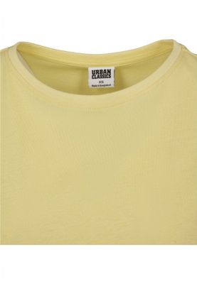 T-shirt with short and wide arms
