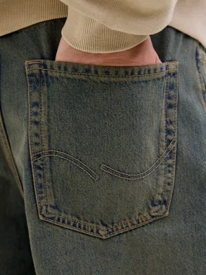 Tvättade blå denimshorts herr med overdye-effekt