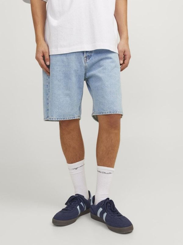 Lyseblå denimshorts med løs pasform til mænd