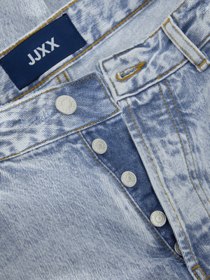 Light blue straight fit jeans for women