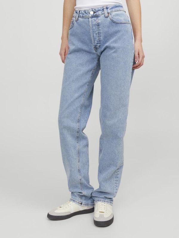 Women's stretchy stonewashed jeans