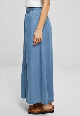 Long thin denim skirt